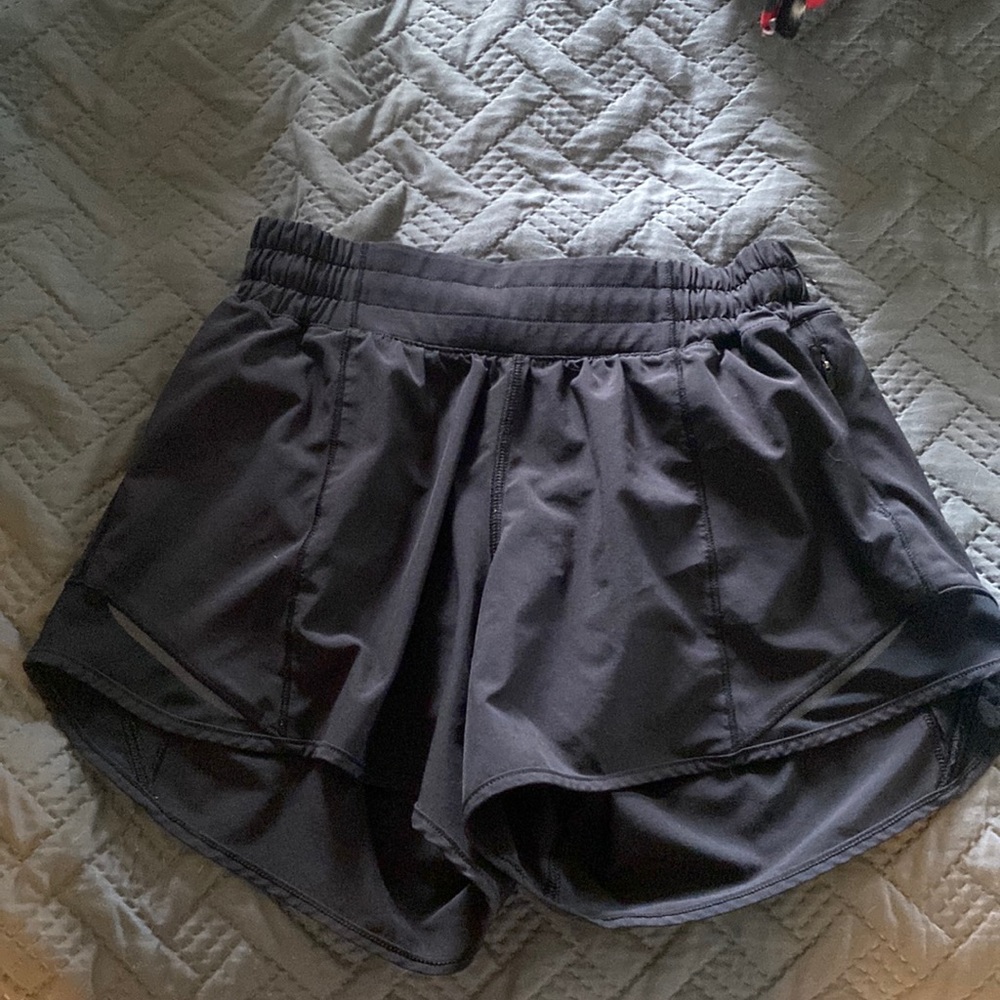 Lululemon Hotty Hot Shorts 4’